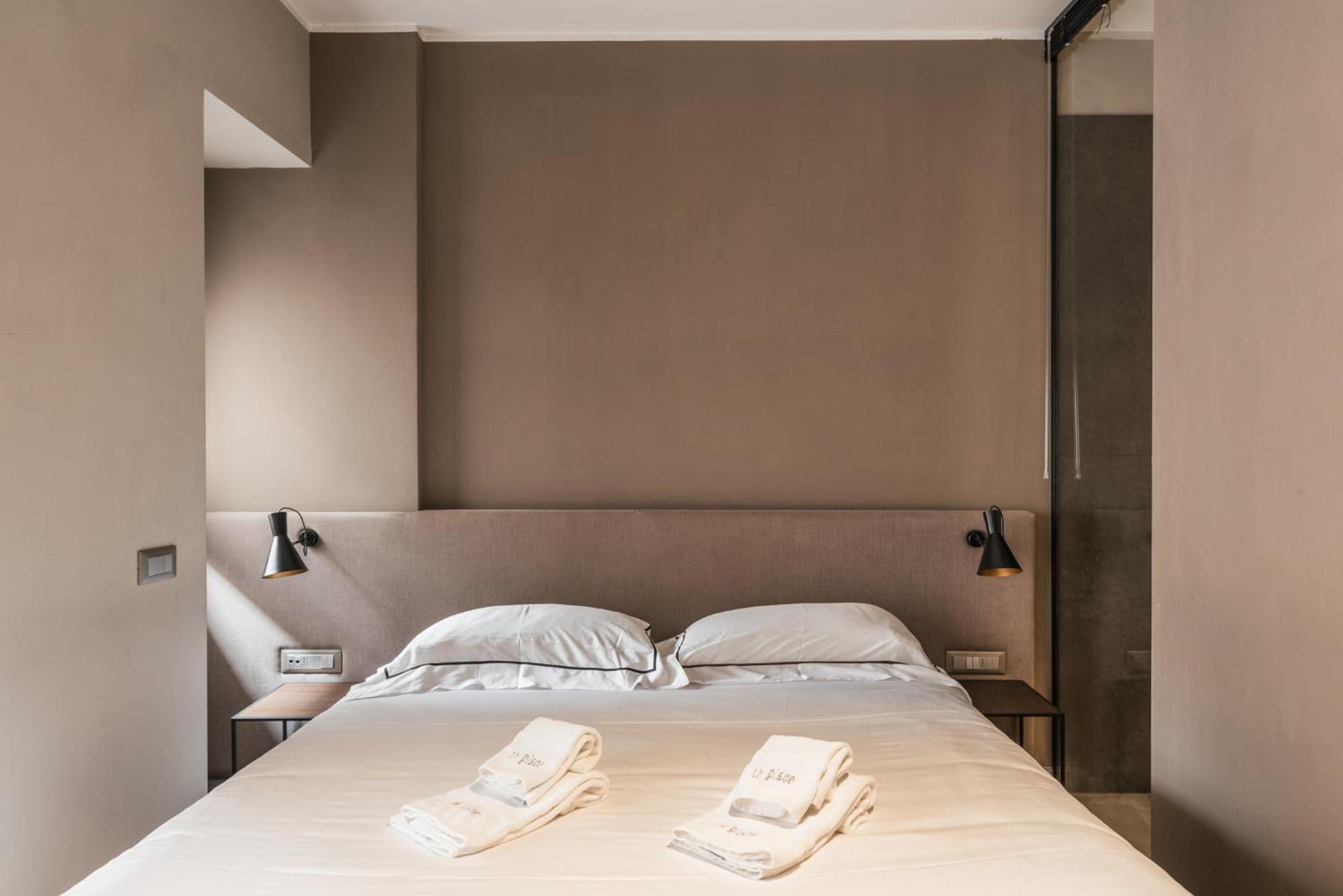 The Place — Foto 1